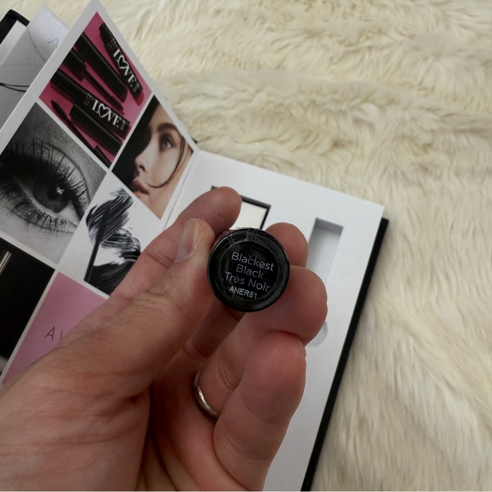 New Avon Limited Edition Book Perfect Pair Clinical Mascara & Brow Kit - Picture 8 of 12